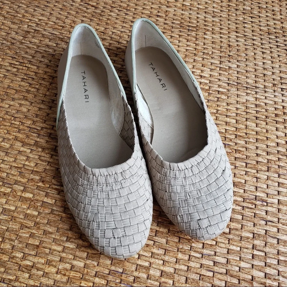 Tahari Kara Women US 7M Nude Flats